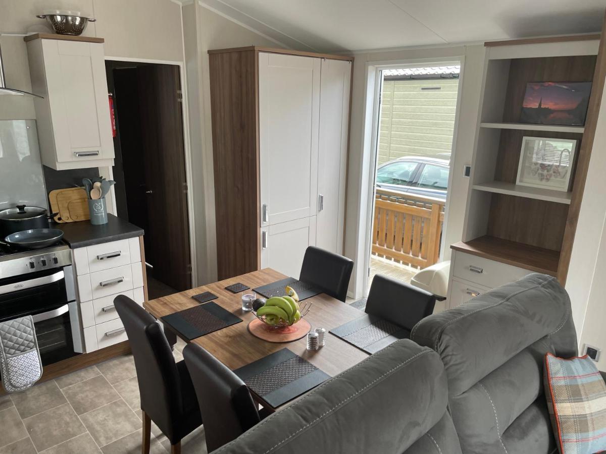 Beautiful 2 Bedroom Lodge With Stunning Views Блэр-Атолл Экстерьер фото